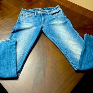 Lucky Jeans Sweet Straight size 6/28 inch waist 33 inch length